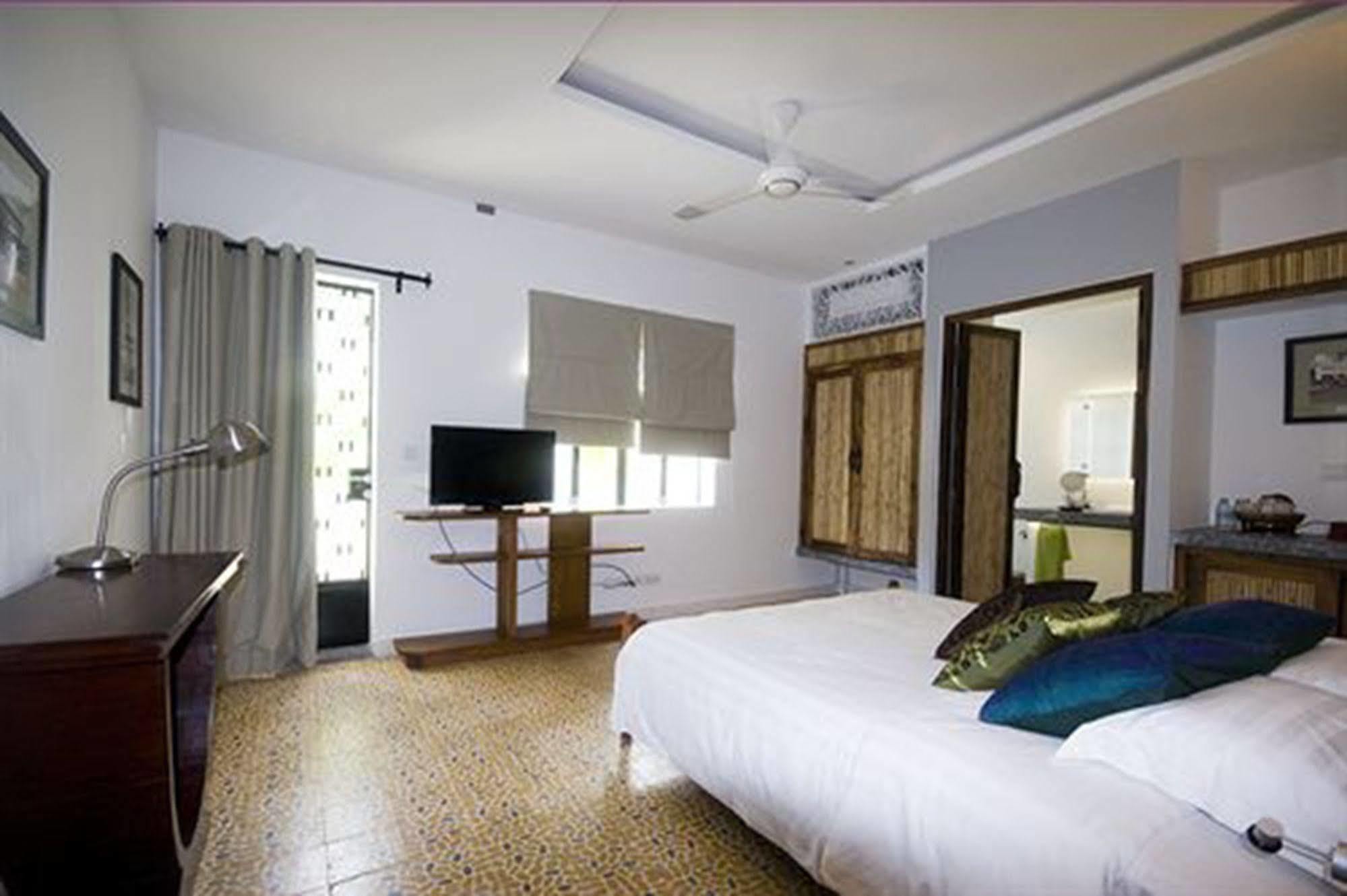 The Sangkum Hotel Phnom Penh Luaran gambar
