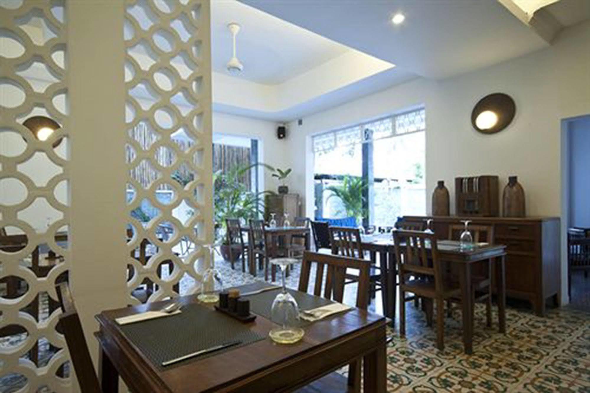 The Sangkum Hotel Phnom Penh Luaran gambar