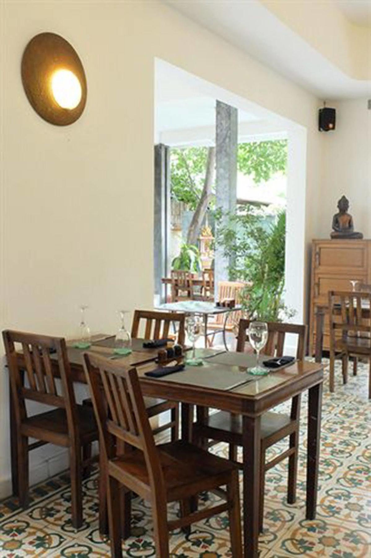 The Sangkum Hotel Phnom Penh Luaran gambar
